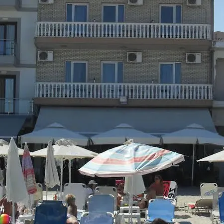 Hotell Oscar Paralía