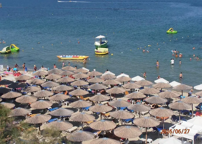 Oscar Паралия-Катерини